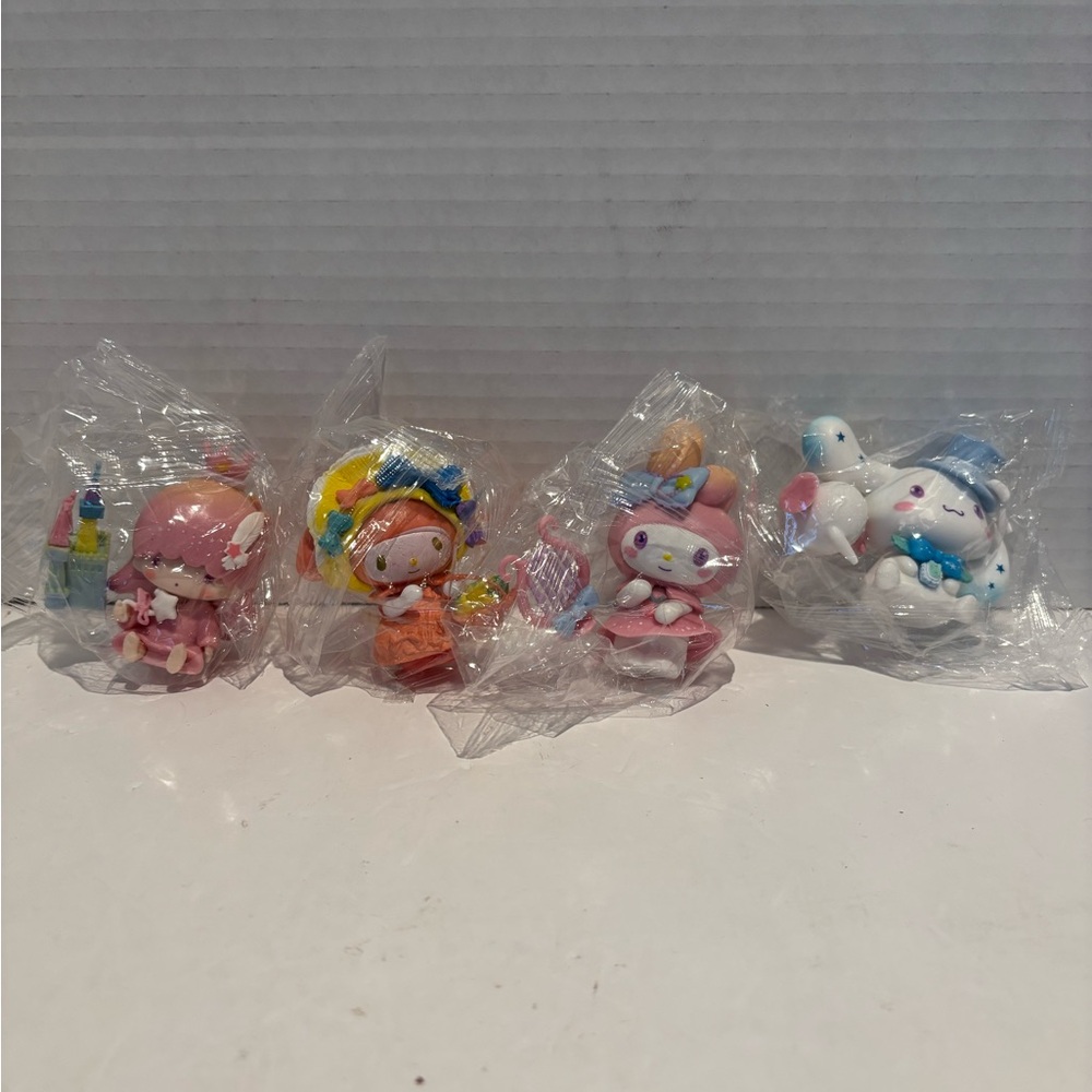 4 MINISO Sanrio Characters Fairy Tale Fantasy Series Blind Box Figures New